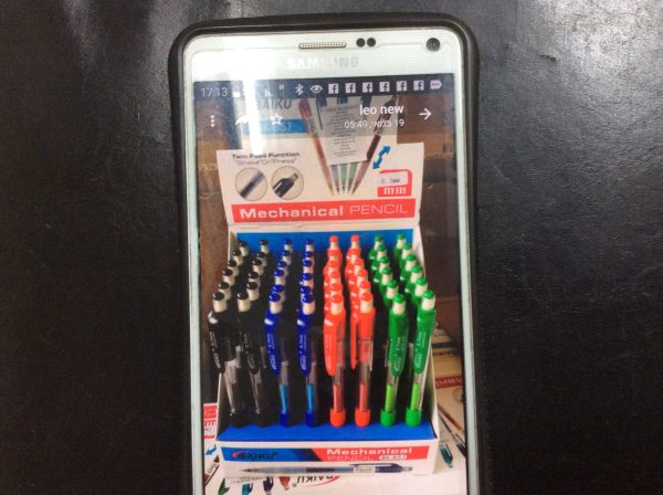 עיפרון מכאני + משקולת 0.5/0.7